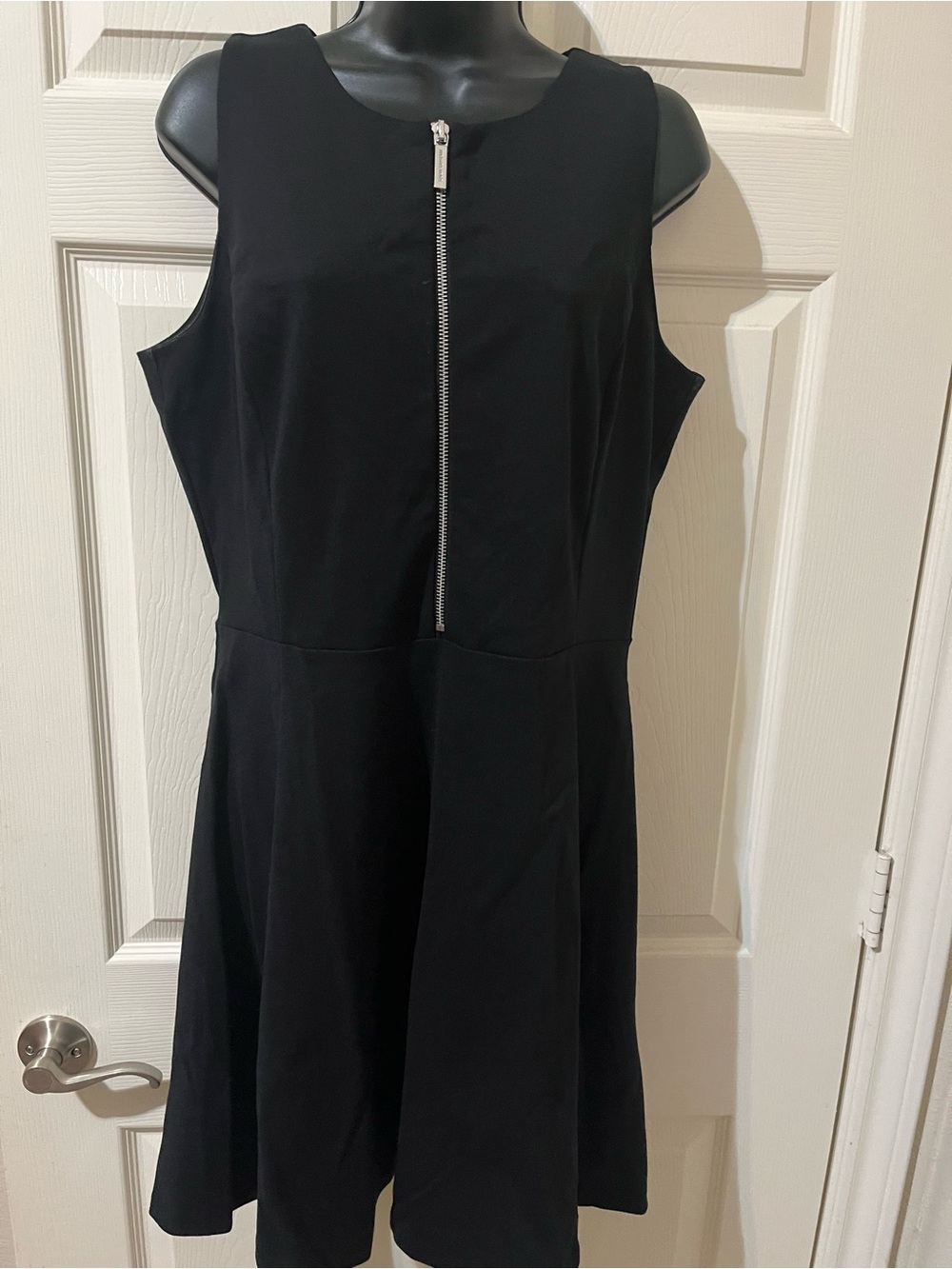 Women's Black Micheal Kors 
Sleeveless Zip-Front A-Line Dress